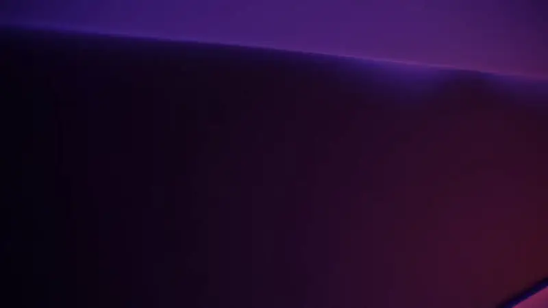 Standbild aus dem Video „Gebaeude“